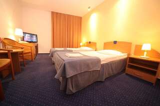 Отели типа «постель и завтрак» Eurohotel Baniocha Двухместный номер с 2 отдельными кроватями-1